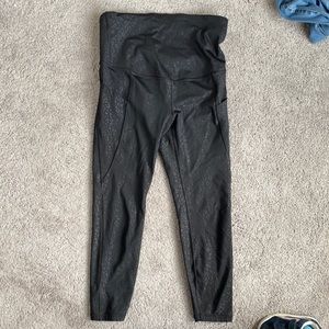 GapFit Maternity 7/8 Leggings Sz S subtle cheetah